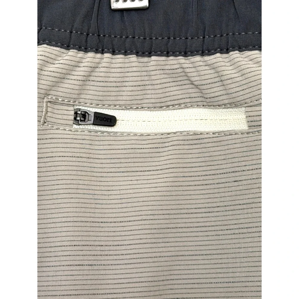Vuori Cruise Men's Size Medium Gray & Ivory Striped Unlined Board Shorts